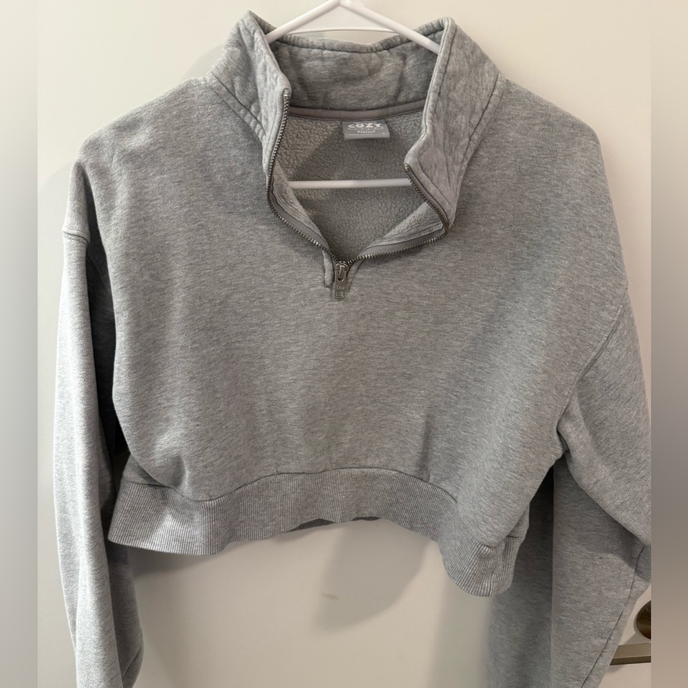Aritzia TNA Cozy Fleece Perfect Quarter Zip Sweatshirt